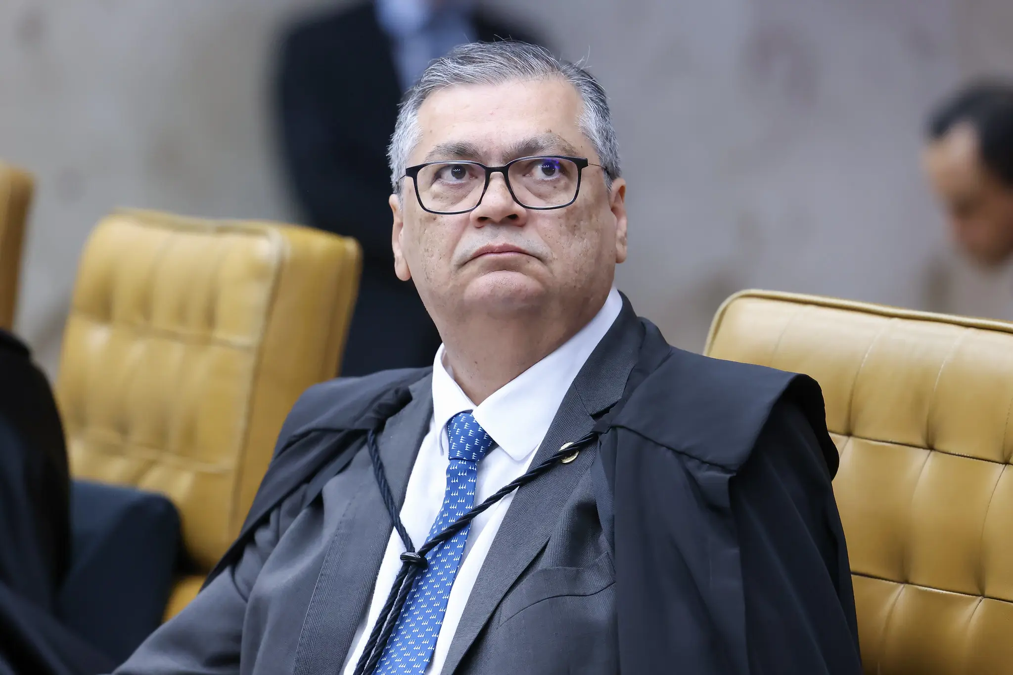 Dino diz que ameaça cotidiana contra ministros é punição maior que sanções dos EUA
