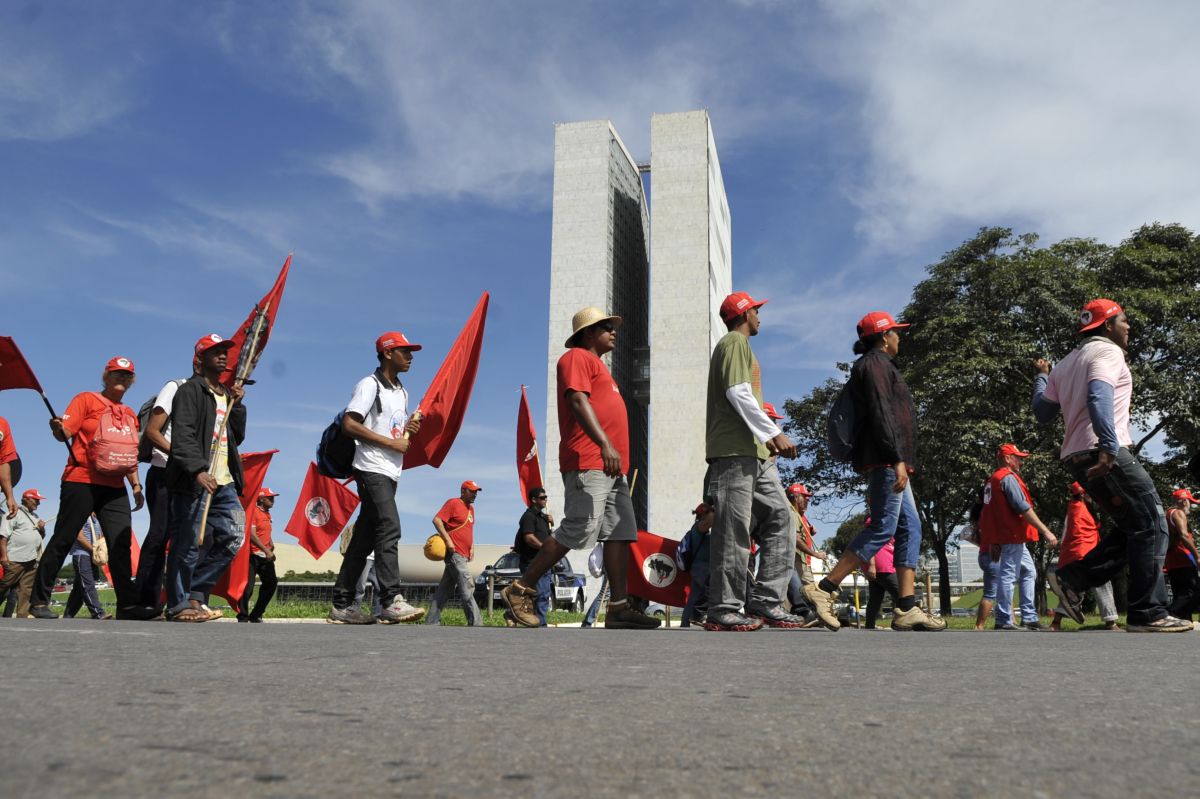Mobilizações do MST no Abril Vermelho 2025 resultaram em 26 ocupações e cinco novos acampamentos.