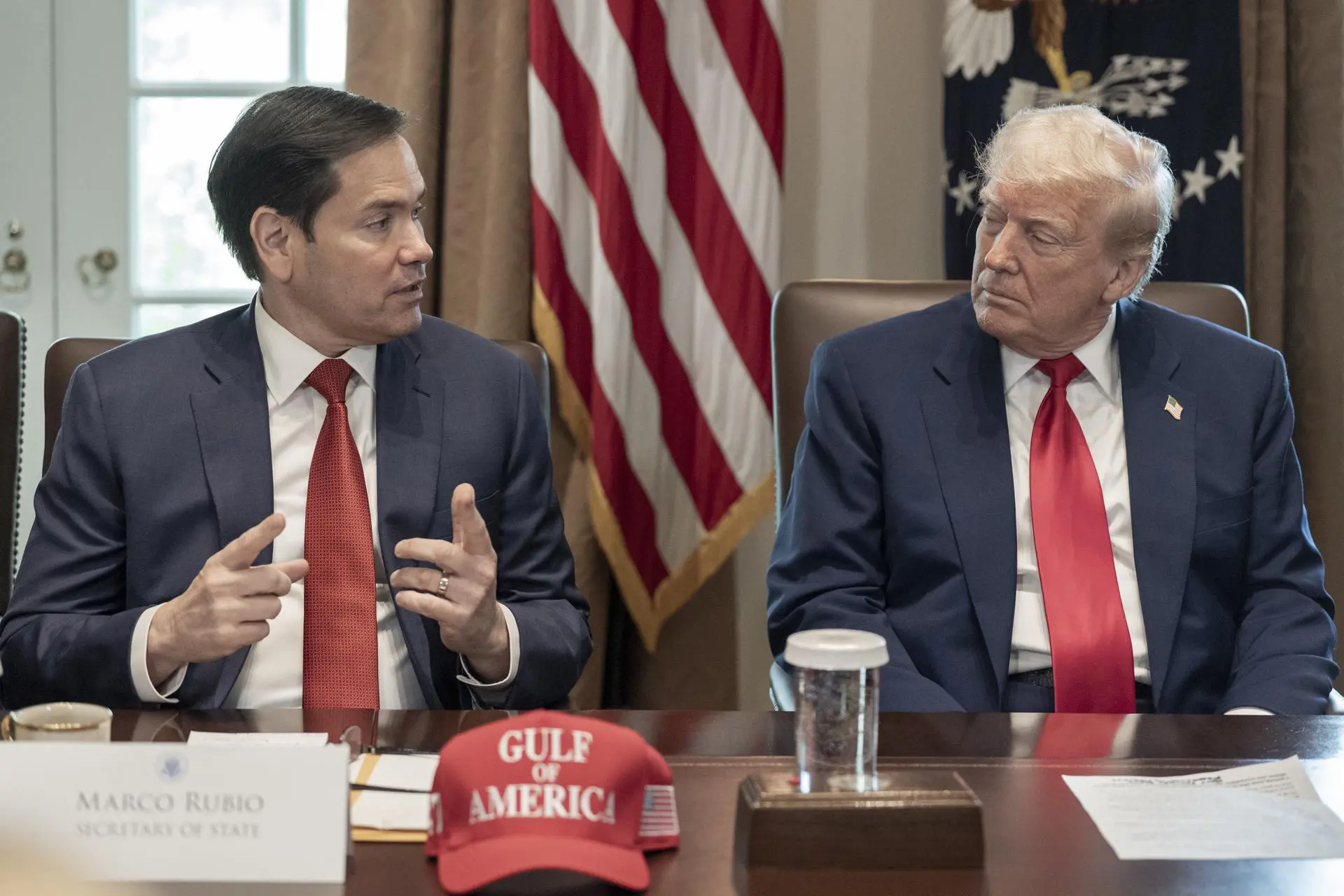 Secretário de Estado, Marco Rubio, e presidente Donald Trump