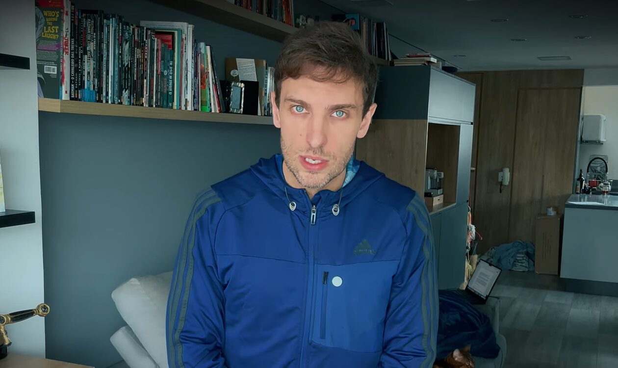 Léo Lins se manifestou pela primeira vez após ser condenado a 8 anos de prisão por piadas contadas em show.