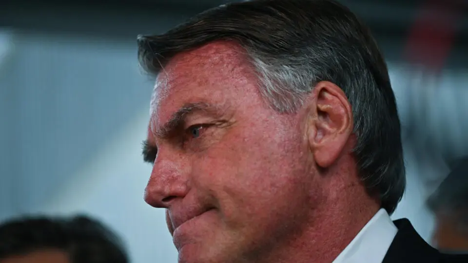 Bolsonaro diz à PF que não falou com autoridades dos EUA sobre sanções