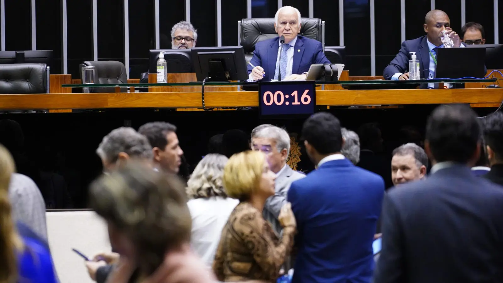 Sessão da Câmara dos Deputados em 7 de dezembro de 2022, quando "lei antipiadas" foi aprovada pela Casa.