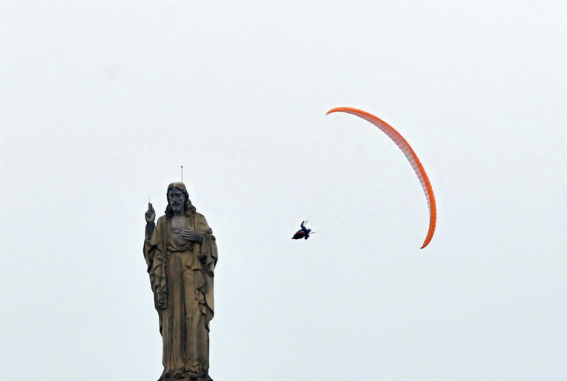 Monumento do Sagrado Coração de Jesus, no Monte Urgull em San Sebastián, na Espanha: em investida contra os católicos, governo socialista quer vê-lo removido ou mesmo destruído