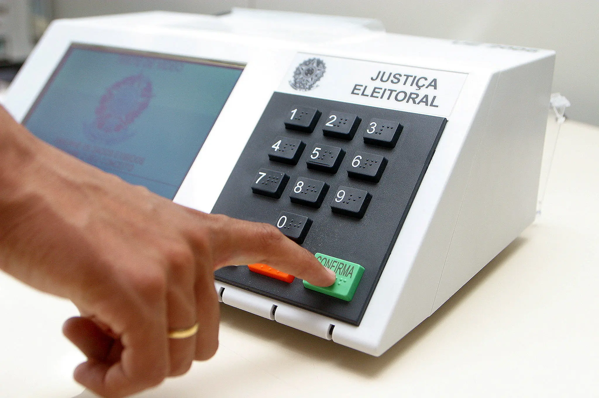 voto impresso Senado código eleitoral