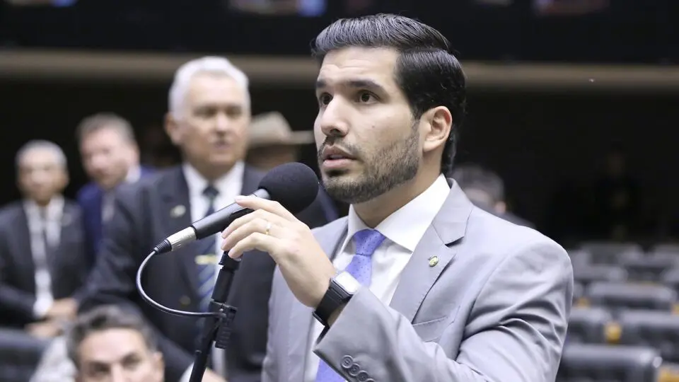 André Fernandes