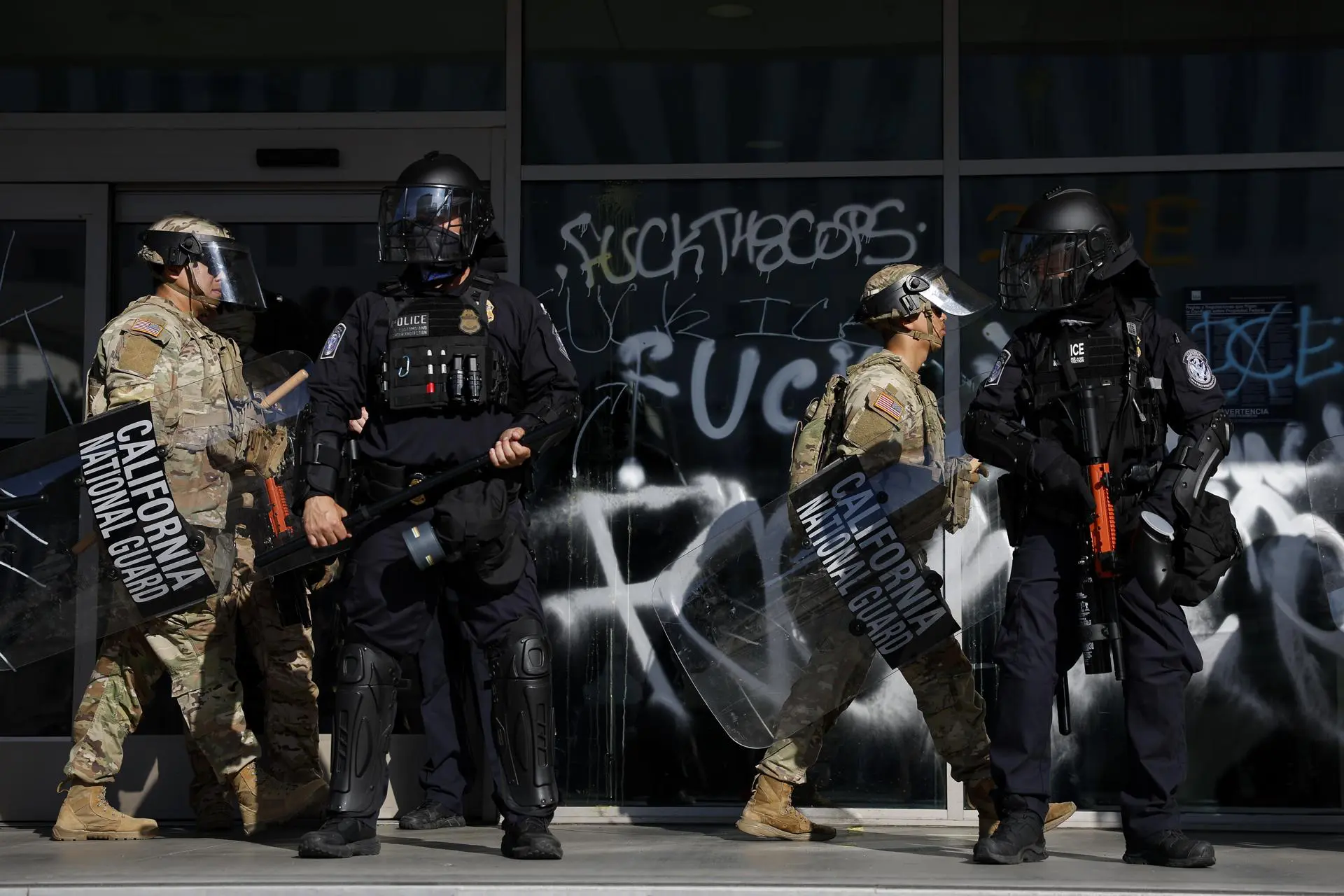 Juiz proíbe Trump de enviar tropas a Los Angeles