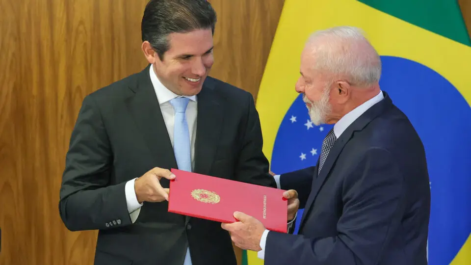 Lula Hugo Motta IOF