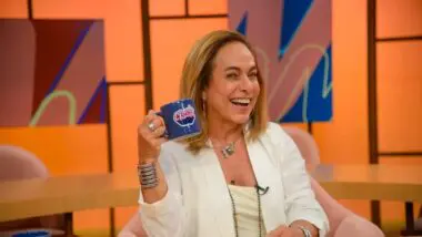 Cissa Guimarães: ex-global participou da campanha de Lula, ganhou um programa na TV Brasil e agora ganha R$ 100 mil por mês