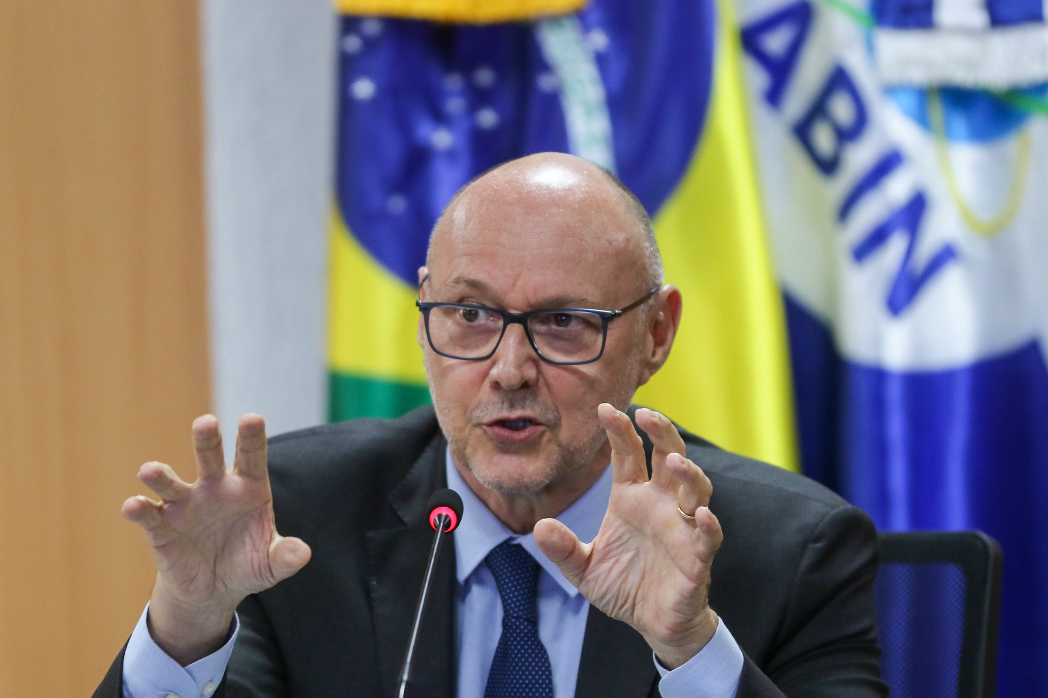 Luiz Fernando Corrêa foi indicado para a diretoria-geral da Abin em 2023 pelo presidente Lula