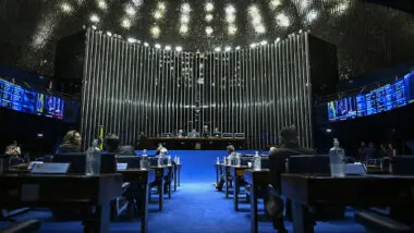 bomba atomica senado ideia legislativa