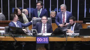 Câmara acata mudança do Senado e aprova aumento no número de deputados