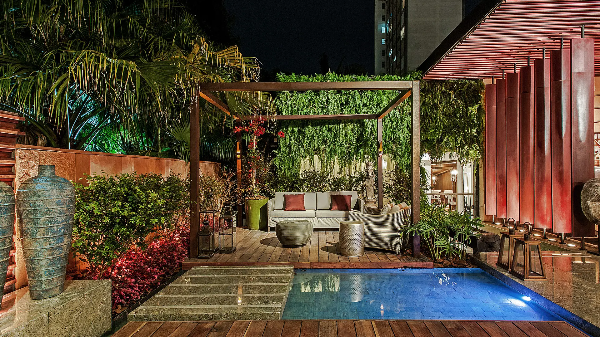 Na linha de granitos, o Sea Foam Green PR se destaca pelo fundo esverdeado, que traz modernidade e personalidade aos ambientes.