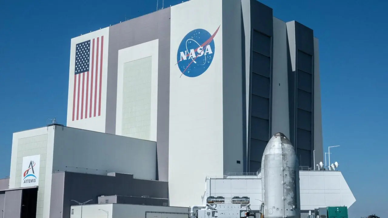 Satélite inativo da Nasa intriga astrônomos após emissão de sinais