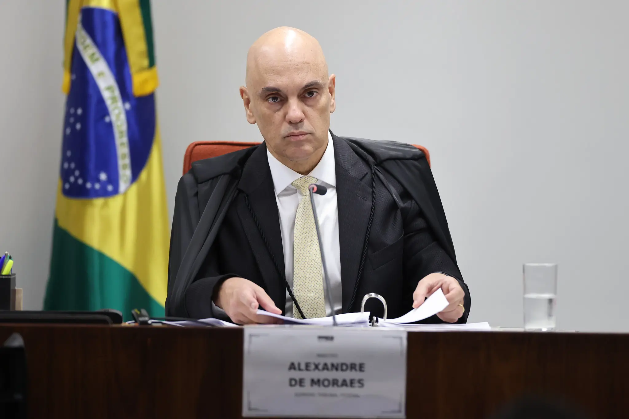 Moraes diz que não admitirá “tumulto” e nega pedido de Bolsonaro