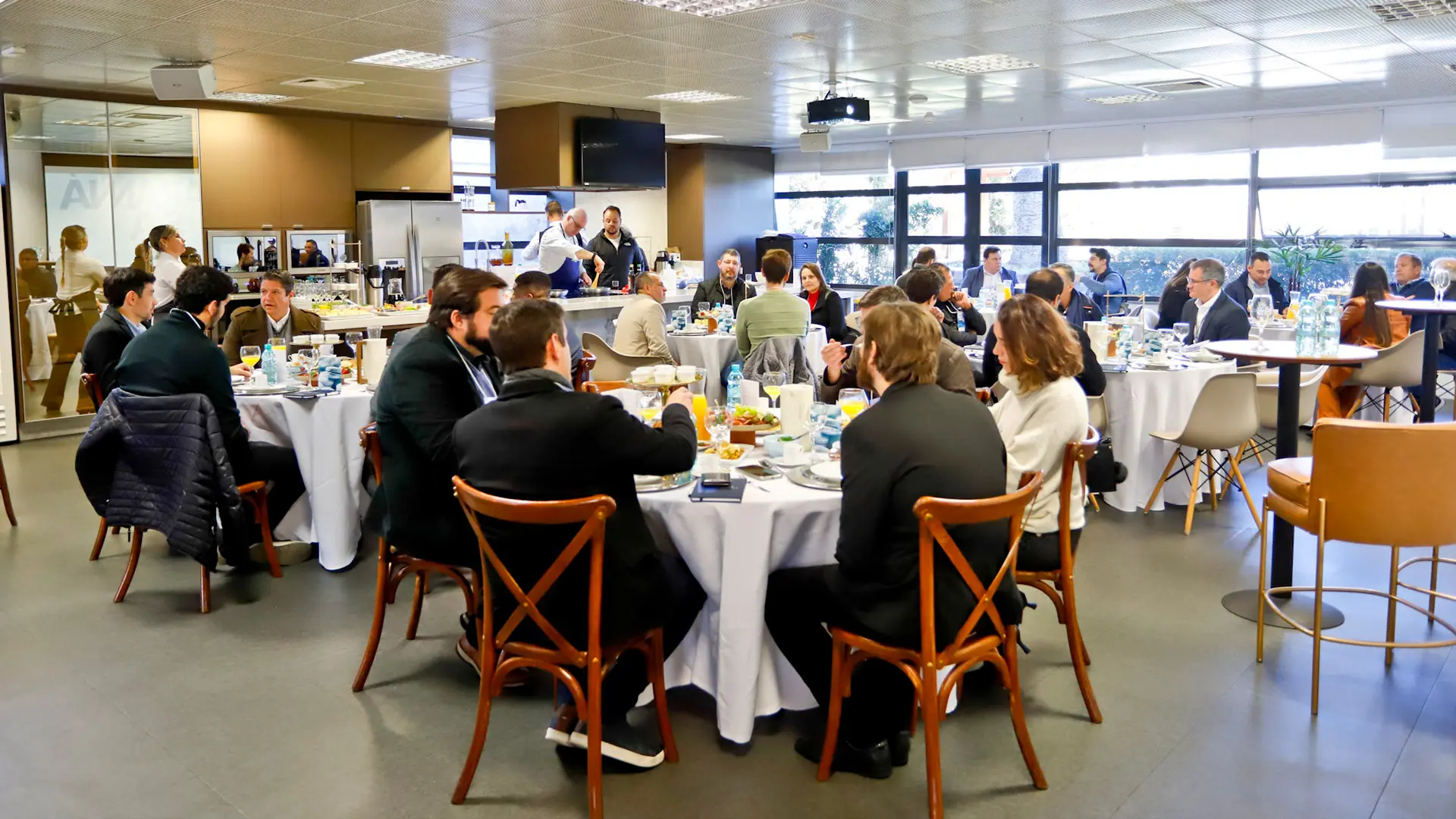 MP 1300/2025, sobre a reforma do mercado de energia no Brasil, reuniu empresários e executivos na sede da Gazeta do Povo.