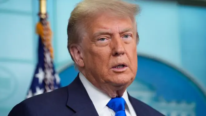 Mamdani será preso se desafiar política migratória, diz Trump