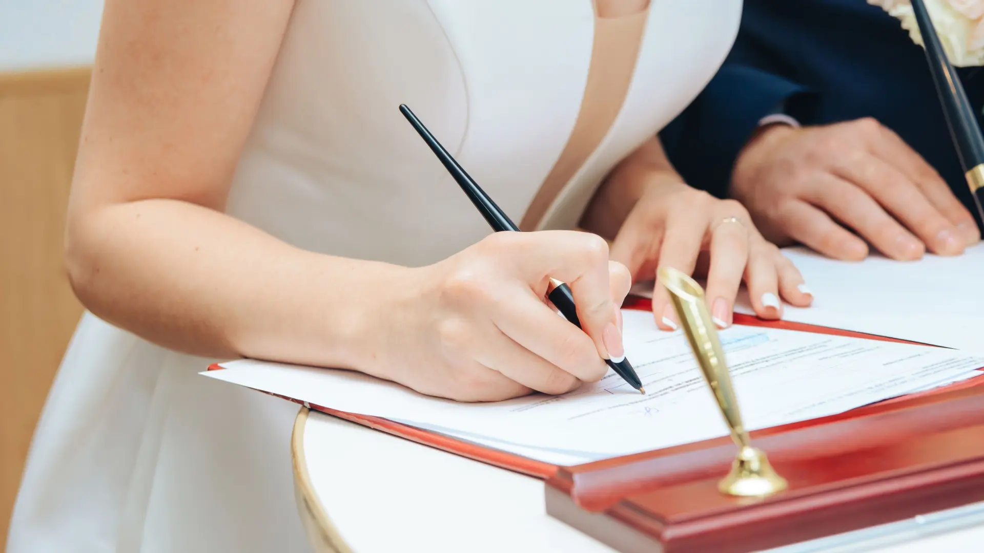 Casamento pode abrir caminho para a cidadania europeia, se forem cumpridos os requisitos legais do país escolhido