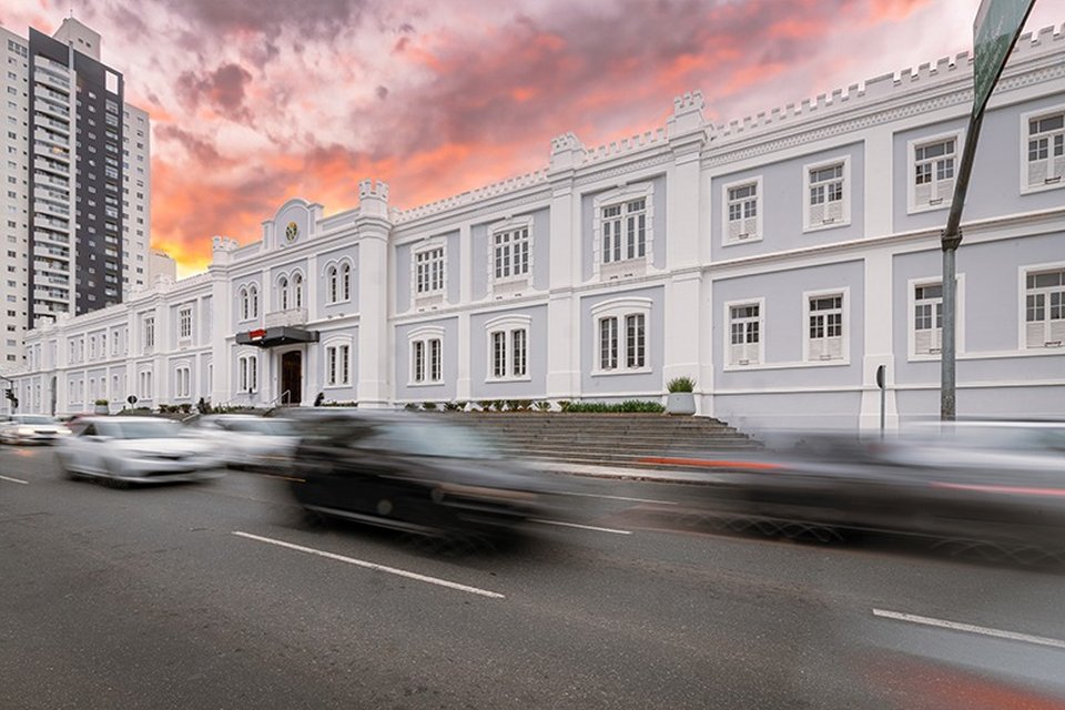 Nova rede de cinema desembarcou no Shopping Curitiba em 2025.