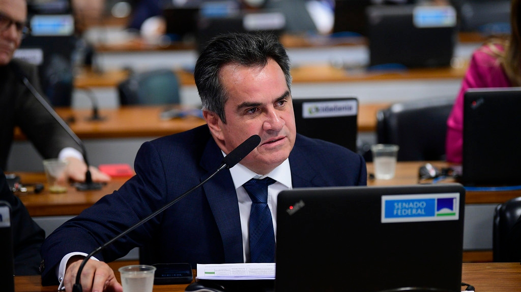 Senador diz que oposição está disposta a fazer um acordo para diminuir crise após IOF, mas com condicionantes a Lula.