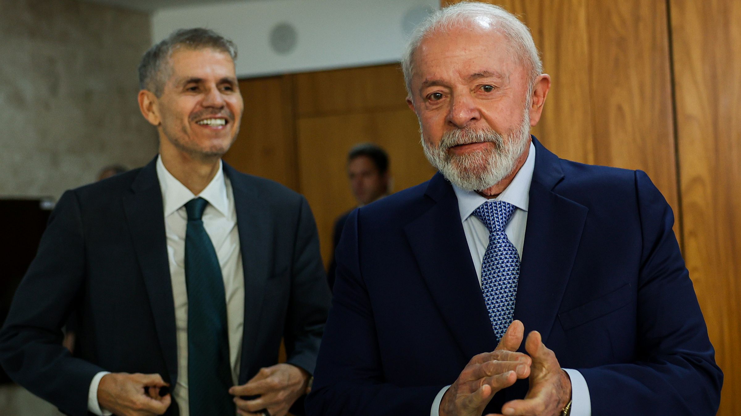 O ministro Sidônio Palmeira, da Secretaria de Comunicação, e o presidente Lula, em foto de janeiro de 2025.