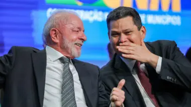 Alcolumbre Lula Davi Hugo Motta IOF