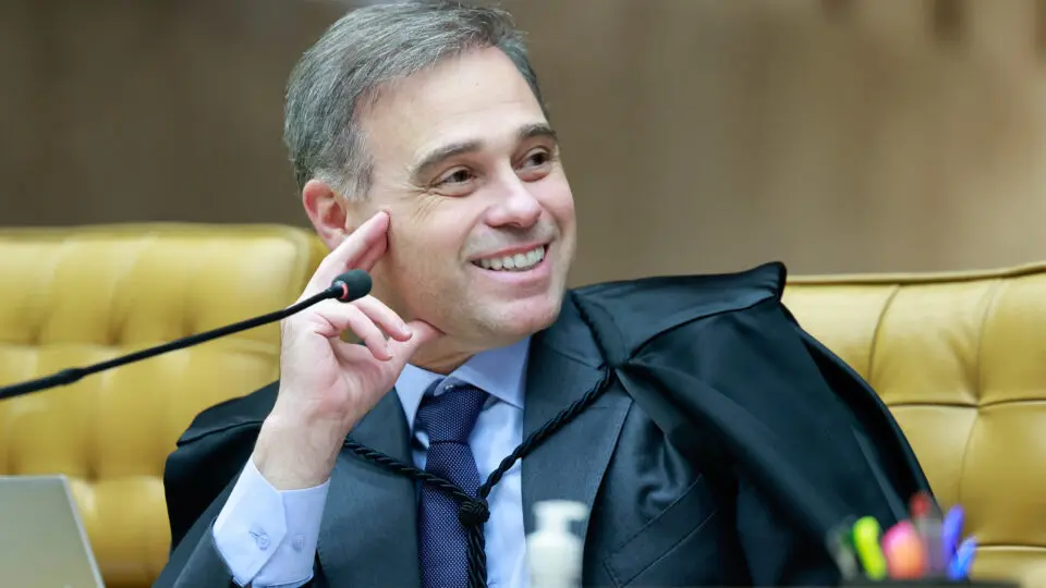 Mendonça propõe repensar competência do STF para julgar crimes e cobra autocrítica