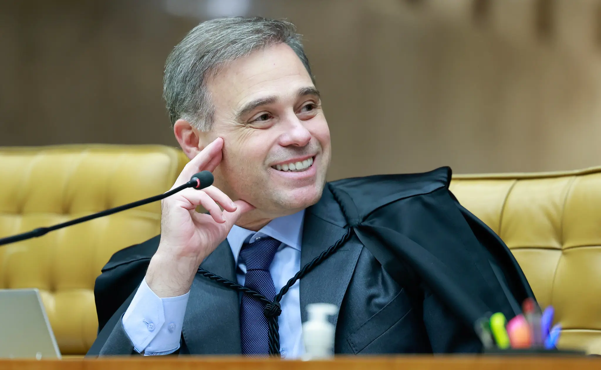 Mendonça propõe repensar competência do STF para julgar crimes e cobra autocrítica