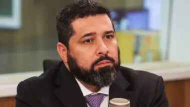 [breaking]Com prejuízo bilionário, presidente dos Correios pede demissão