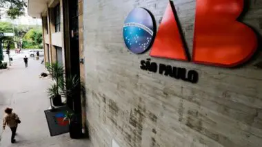 A OAB-SP criou uma comissão de estudos com o objetivo de propor mudanças no sistema judicial brasileiro.