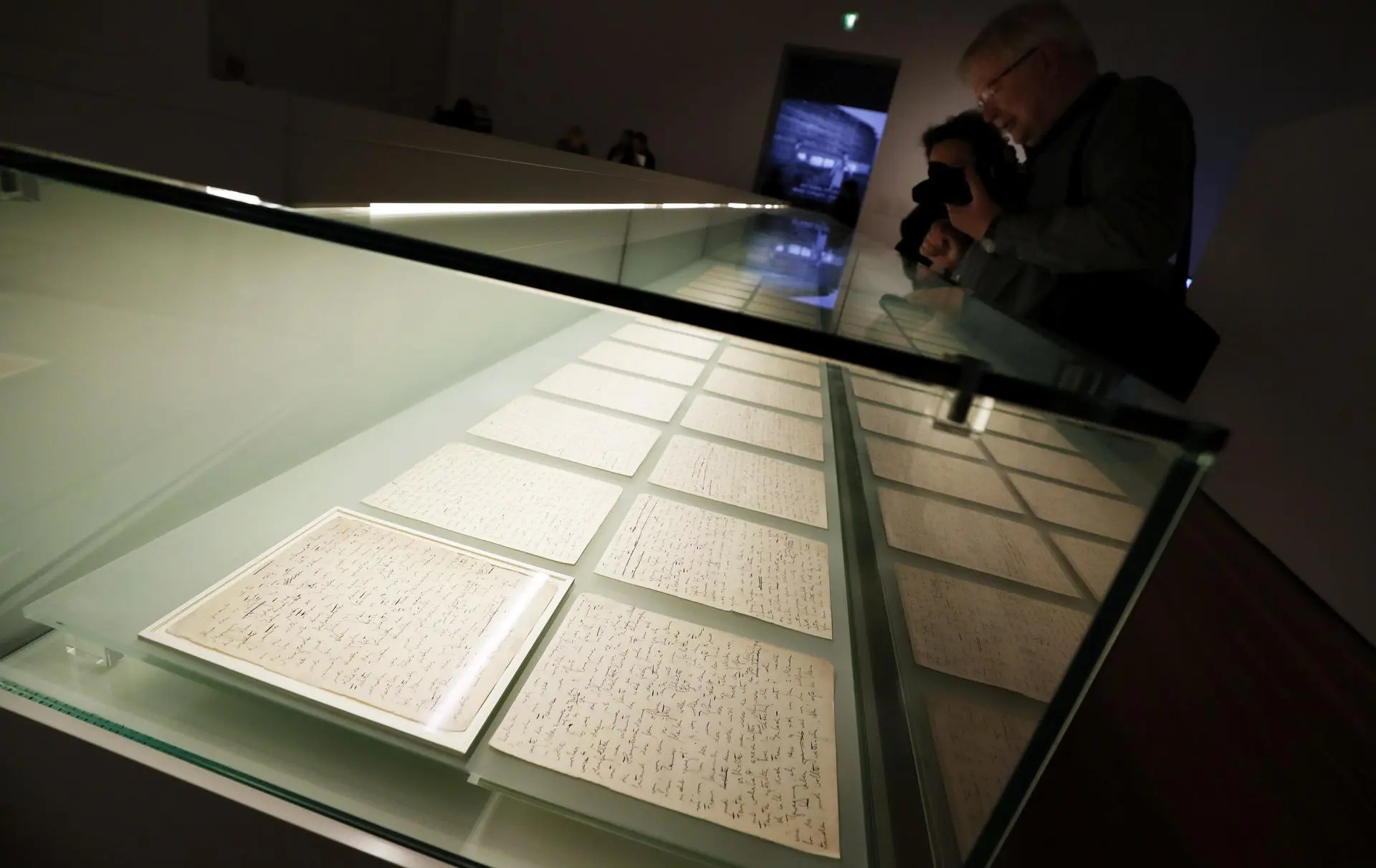 Manuscrito original de "O Processo", parte da exposição sobre Franz Kafka.