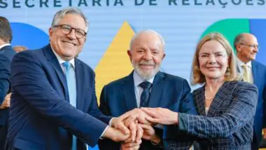 Lula com Padilha e Gleisi