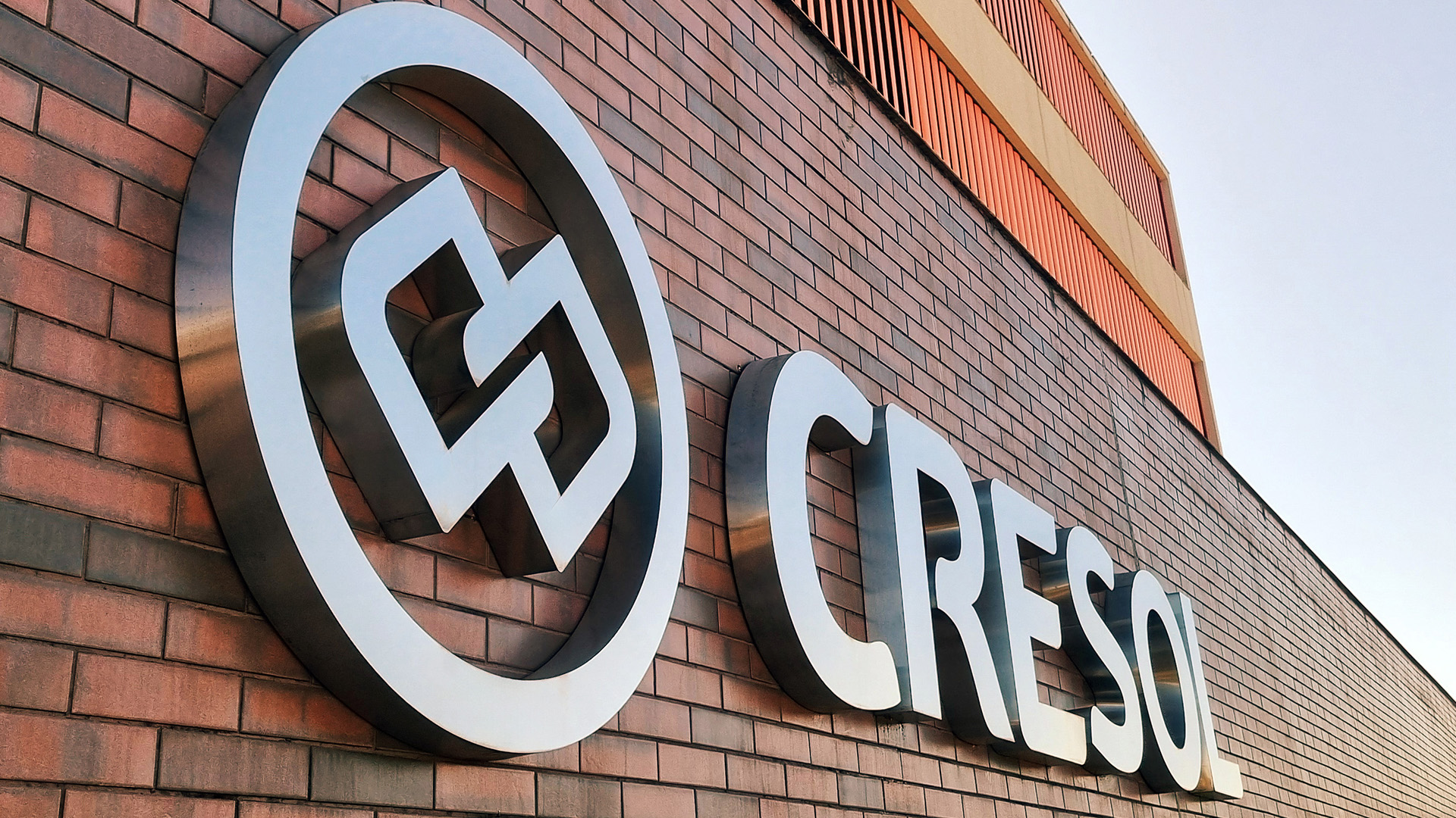 A Cresol Baser atende mais de 460 mil cooperados em 16 estados brasileiros. São 476 agências em estados como Paraná, Mato Grosso, São Paulo, Minas Gerais, Bahia e Amazonas.