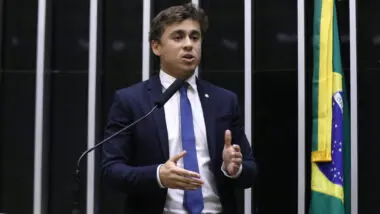 MP Eleitoral pede suspensão de direitos políticos de Nikolas; deputado rebate