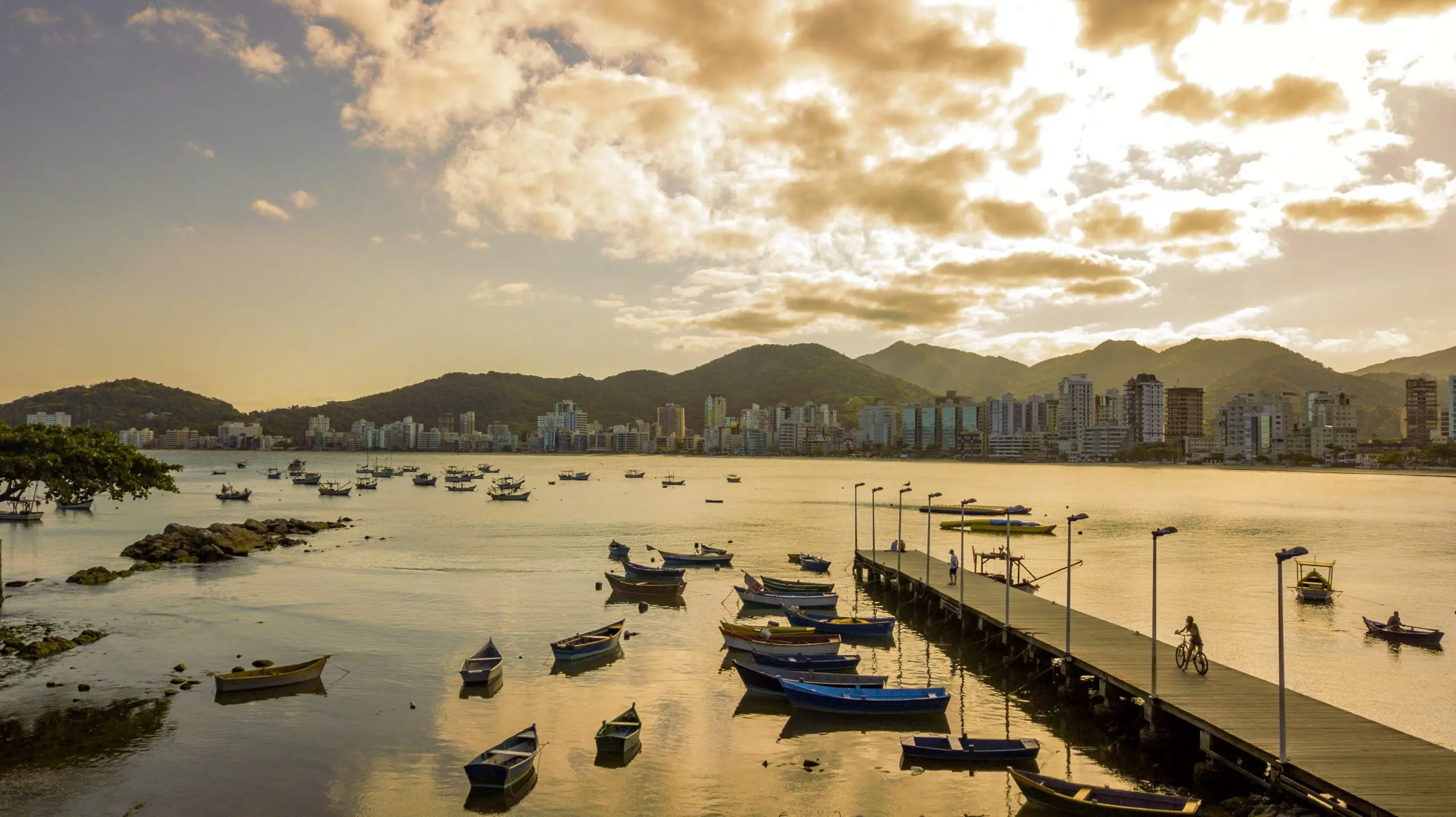 Para investidores, imóveis de alto padrão entregam segurança jurídica, proteção contra inflação e liquidez.