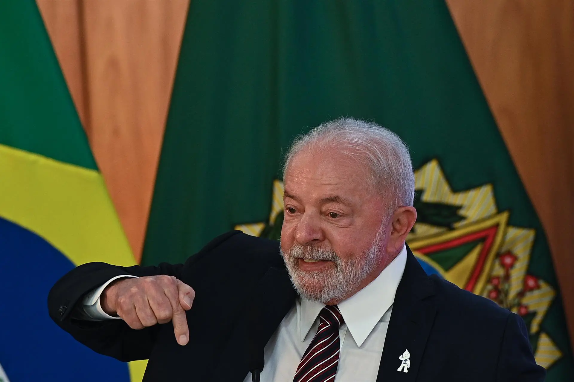 Lula anuncia que tarifas de Trump serão respondidas com “reciprocidade”