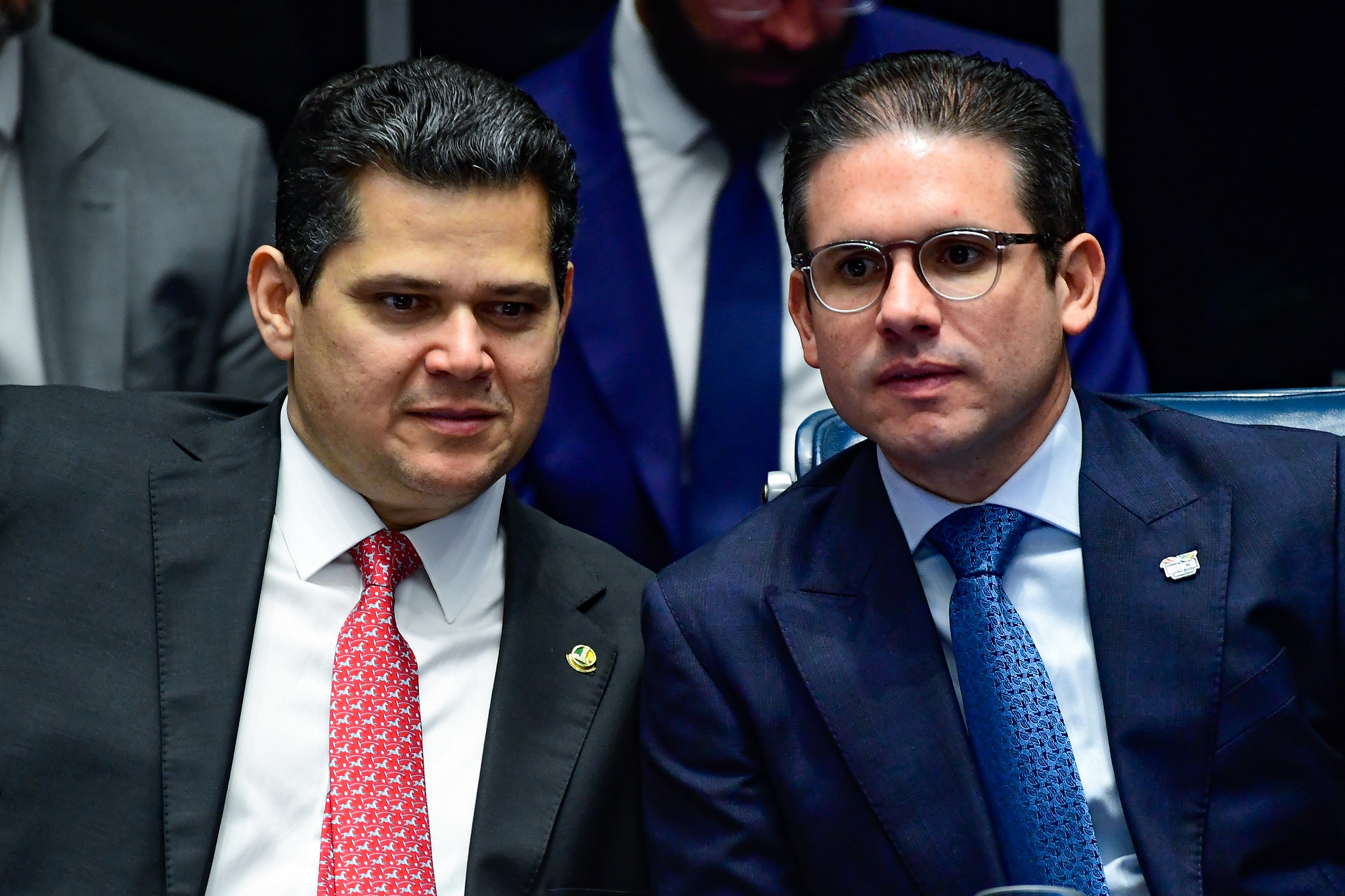 Motta e Alcolumbre afirmaram que o Congresso está pronto para “agir com equilíbrio e firmeza” em defesa da economia.