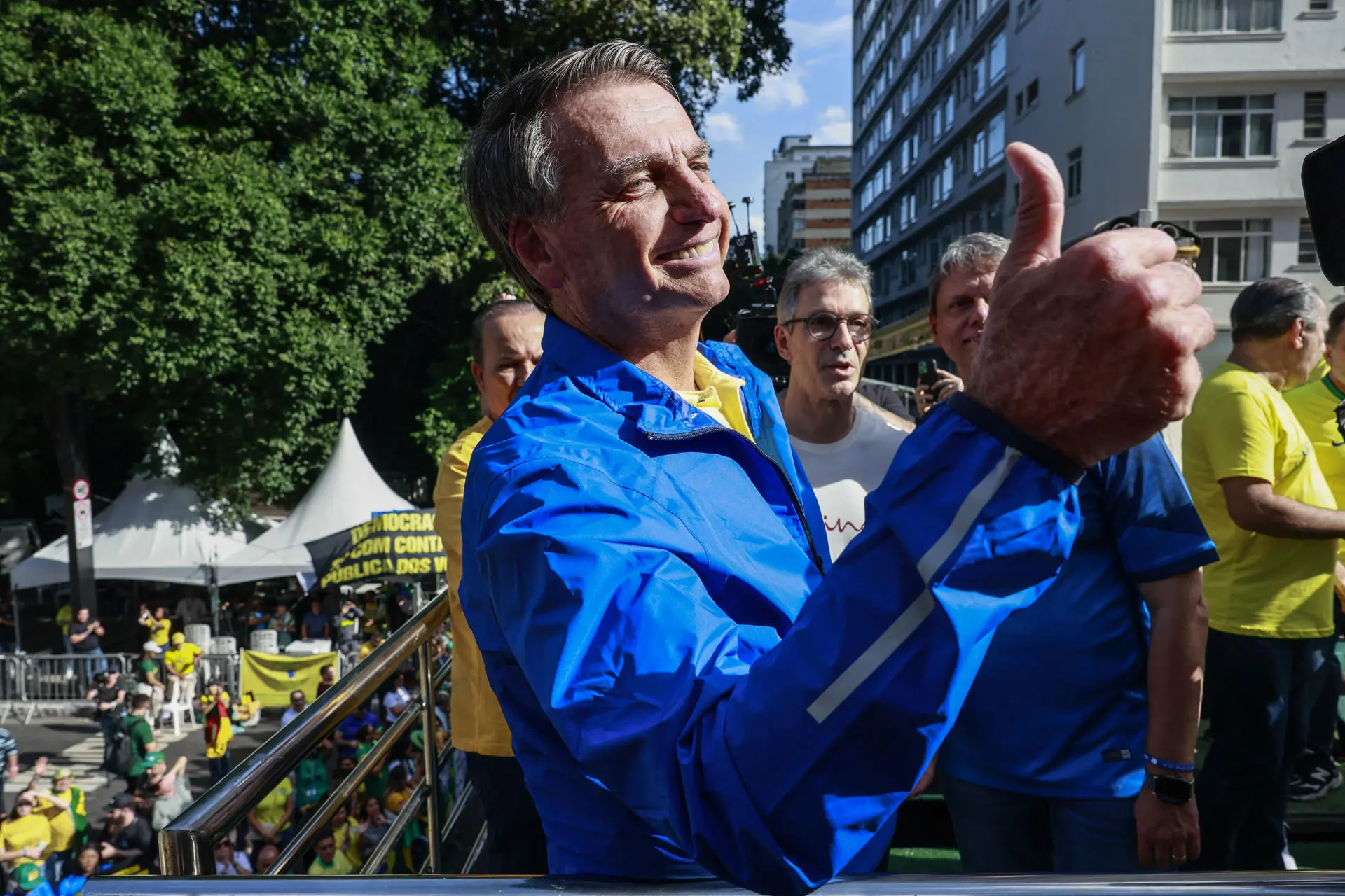 Bolsonaro lidera pesquisa eleitoral no Paraná para presidente