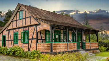 Mais de 70% dos brasileiros que pretendem viajar nas férias de inverno escolheram destinos dentro do país.