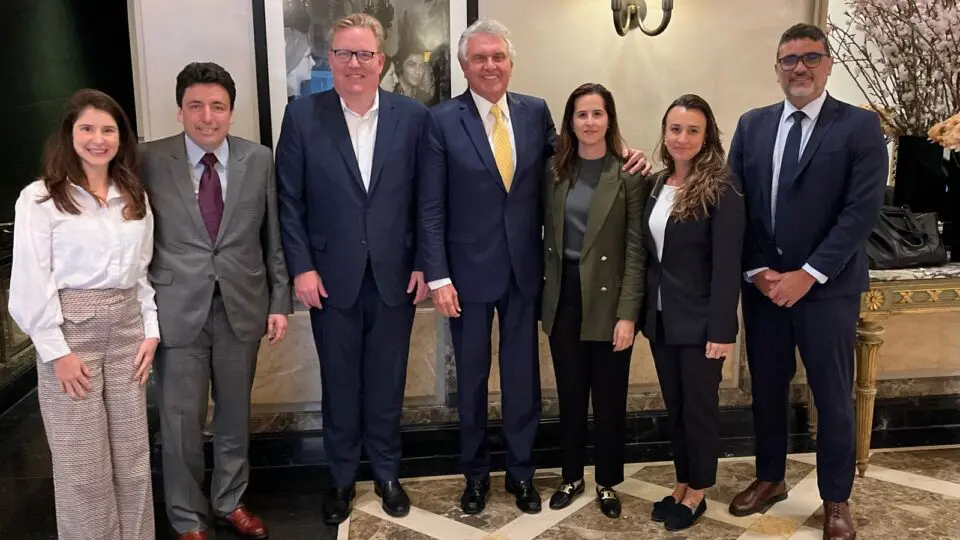 Amazon avalia investir em Goiás após conhecer política estadual de IA