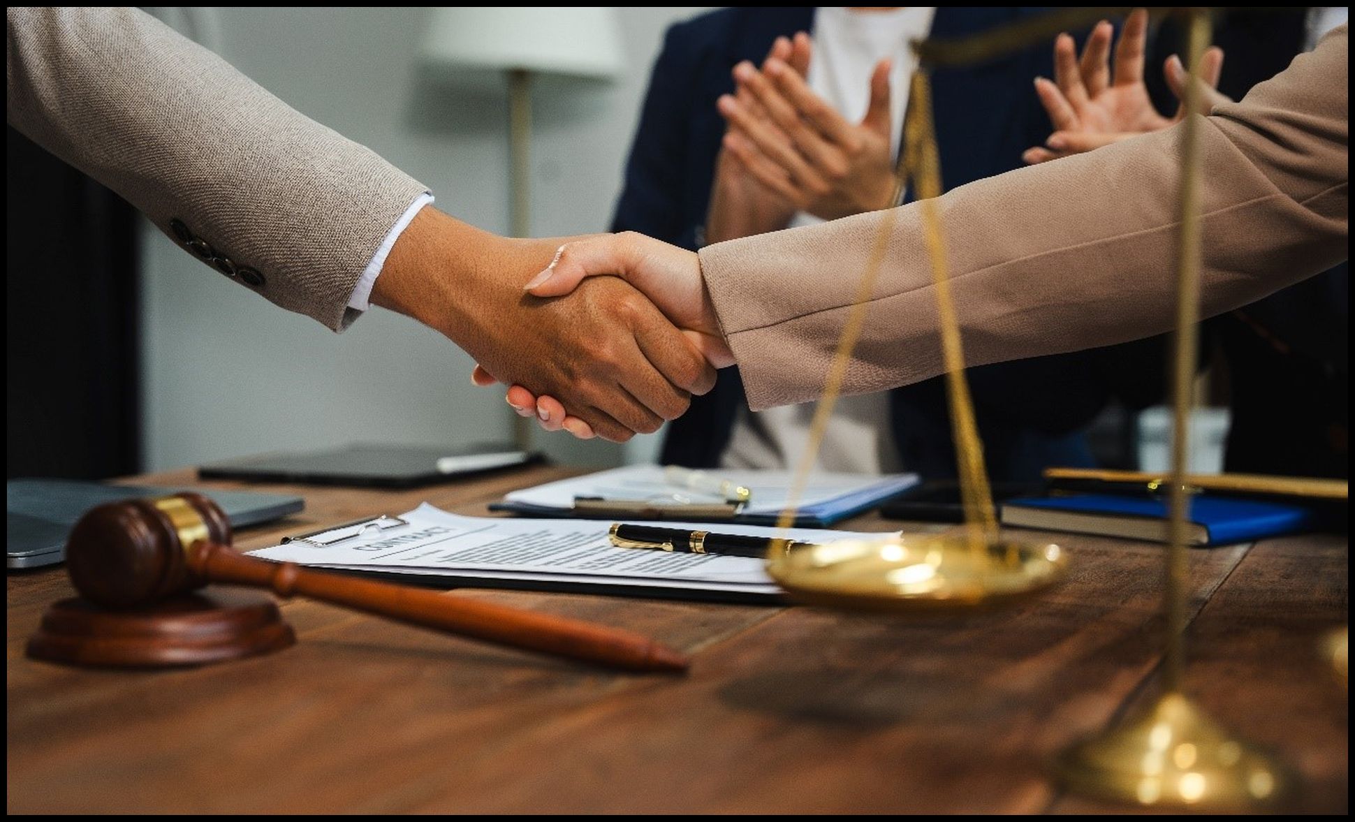 O poder do diálogo: mediação empresarial, construindo pontes e fortalecendo parcerias.