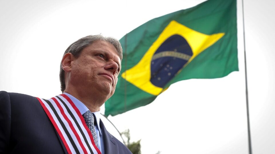 Como Trump deixou Tarcísio na corda bamba entre Bolsonaro e setor produtivo