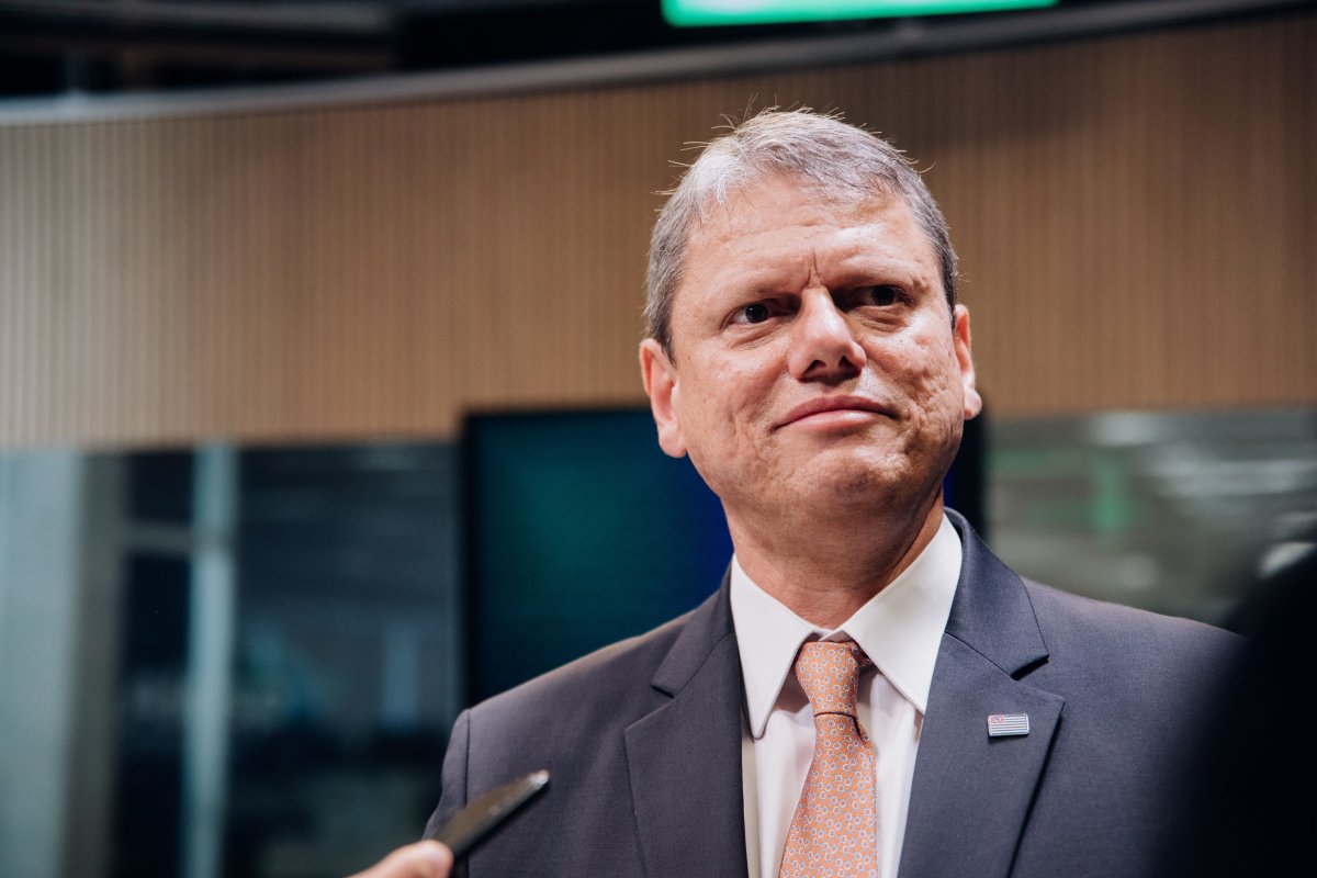 Tarcísio de Freitas é cotado para concorrer a presidente da República em 2026.