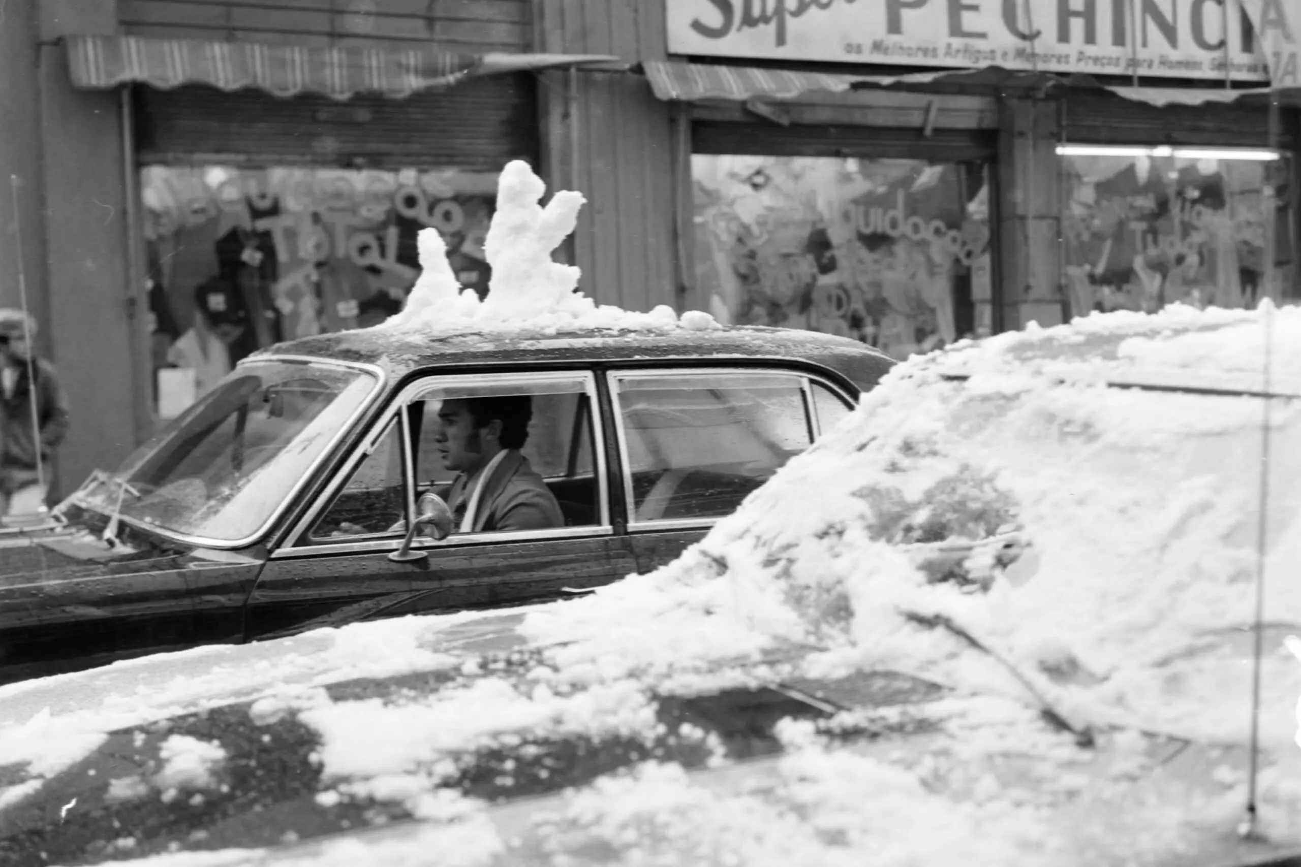 Neve em Curitiba em 1975, ano da geada negra