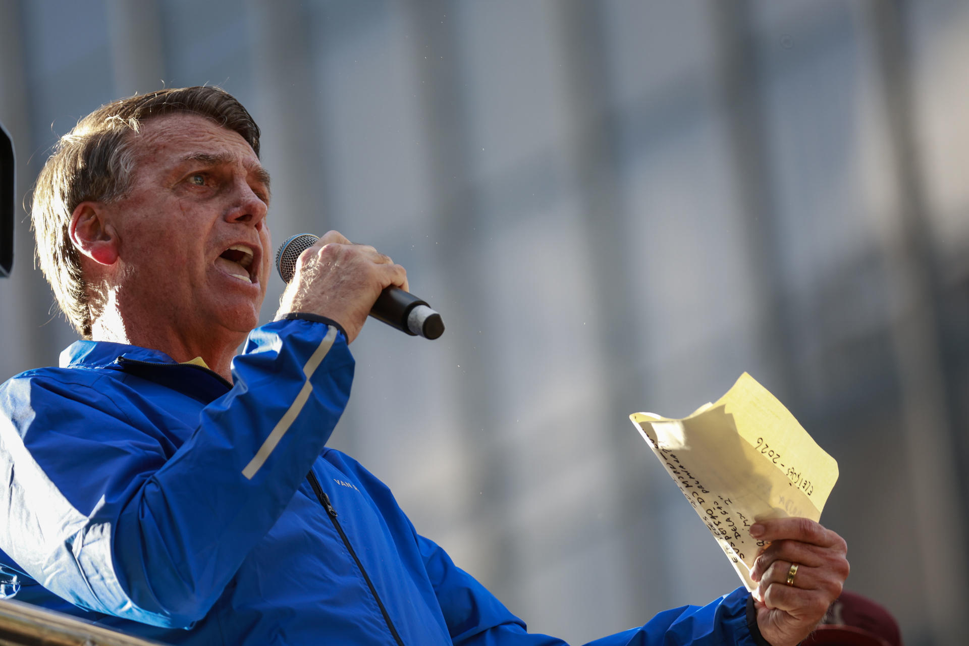 O ex-presidente Jair Bolsonaro discursa durante manifestação em São Paulo, no dia 29 de junho de 2025