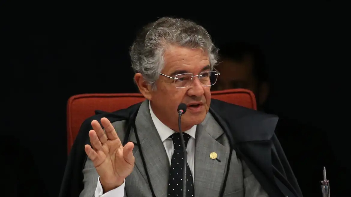 Ex-ministro do STF critica Moraes por “potencializar” artigo que impôs cautelares a Bolsonaro