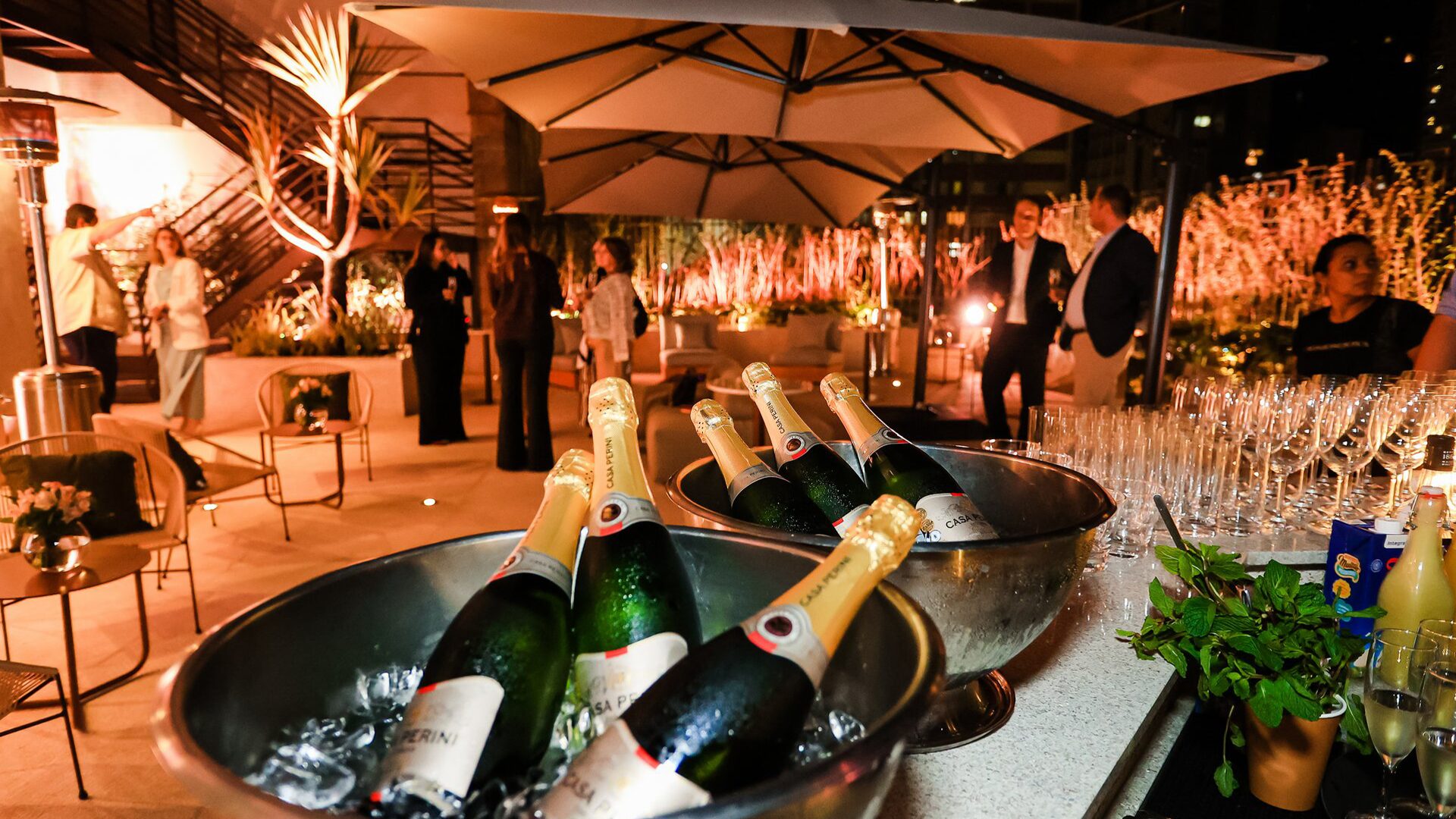 Conheça o Qoya Curitiba Curio Collection by Hilton:  versatilidade para qualquer evento