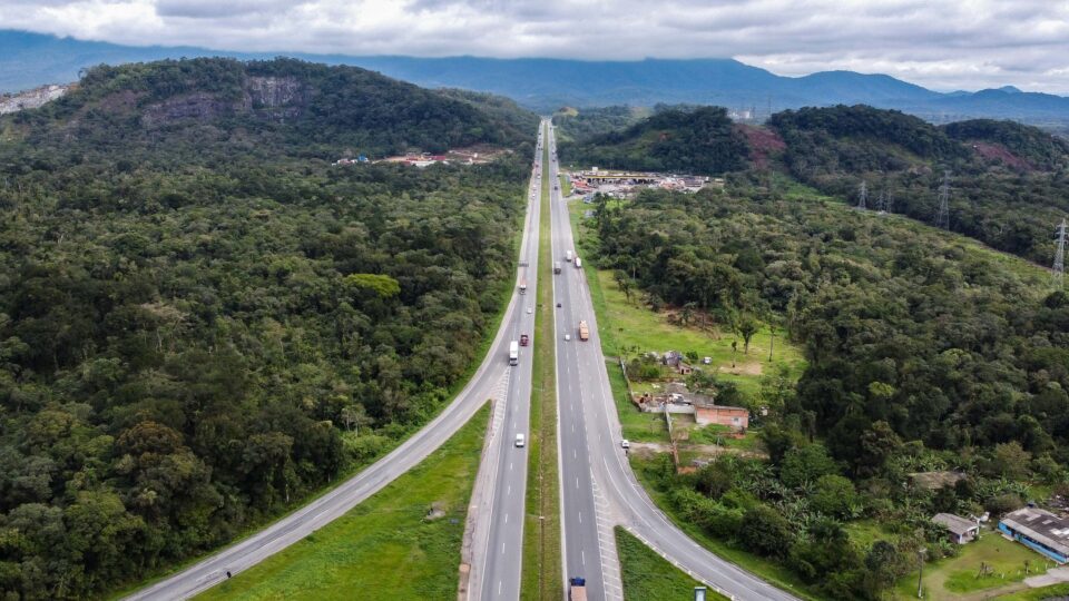Como a BR-277 se tornará o corredor logístico da fronteira com o Paraguai até o porto de Paranaguá