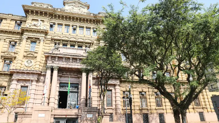 TJSP absolveu o humorista Vinicius Teixeira Lima, acusado de injúria racial