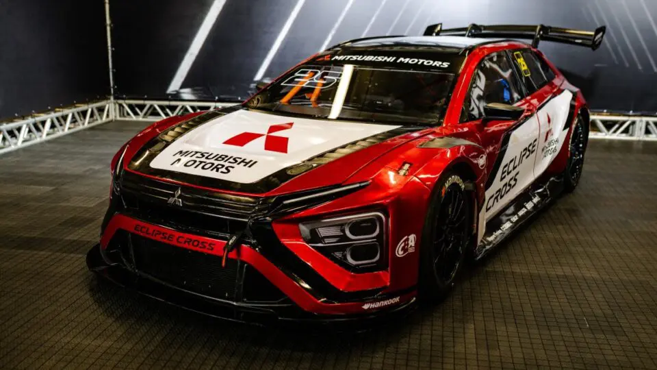 Mitsubishi Motors do Brasil produz carros de corrida diretamente em sua fábrica em Catalão (GO).