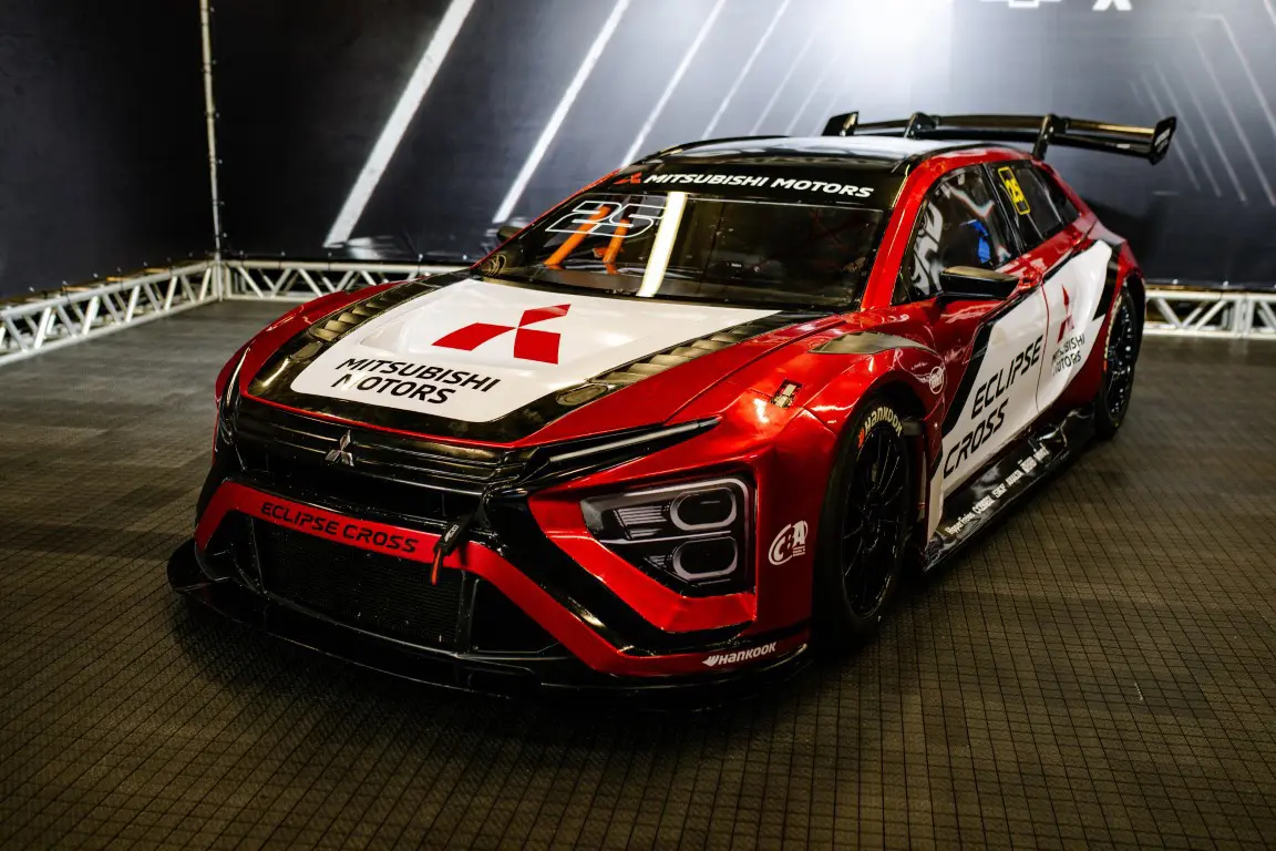 Mitsubishi Motors do Brasil produz carros de corrida diretamente em sua fábrica em Catalão (GO).